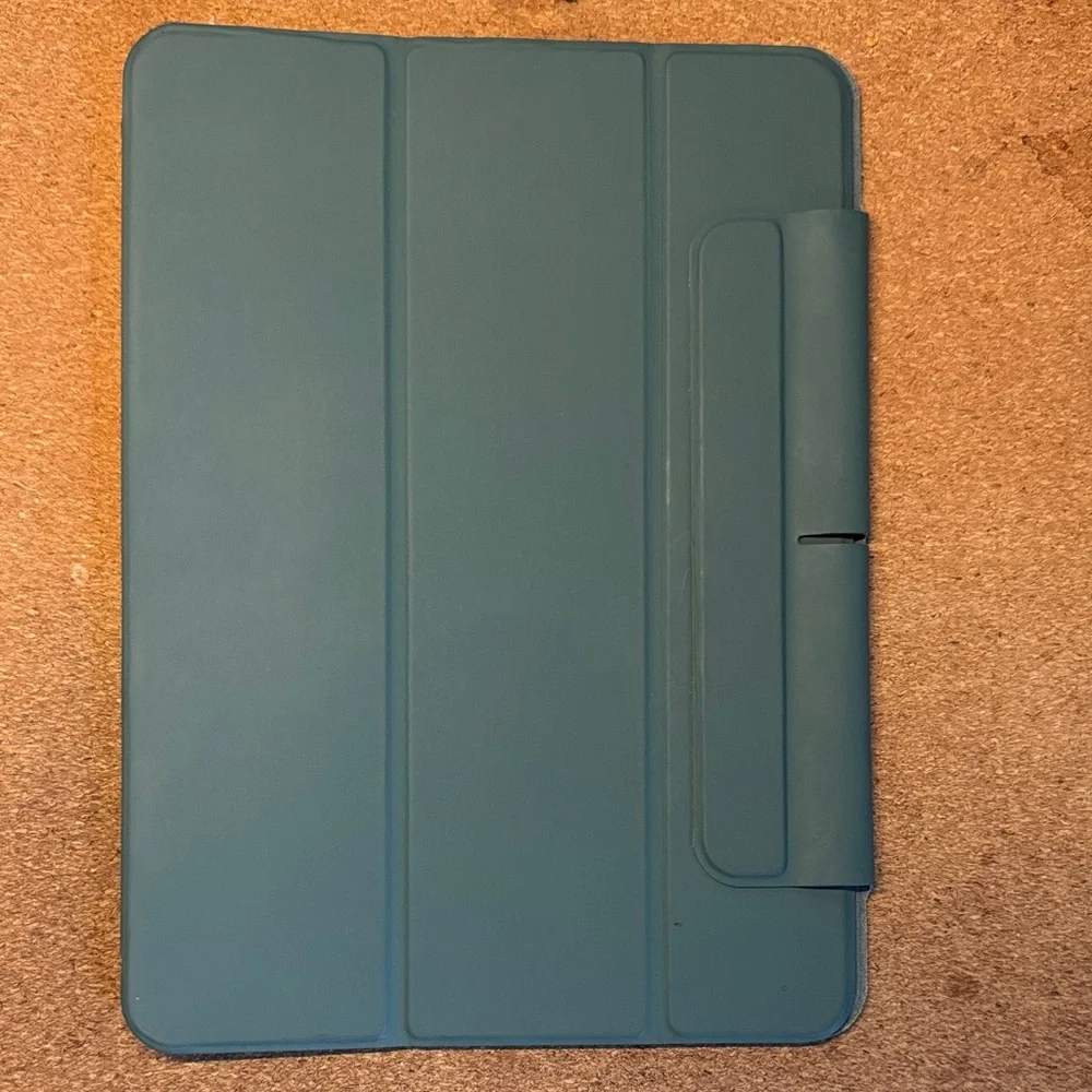 ESR IPad Pro 11 inch Tablet Case/folio cover (2020-2022) with Pencil support